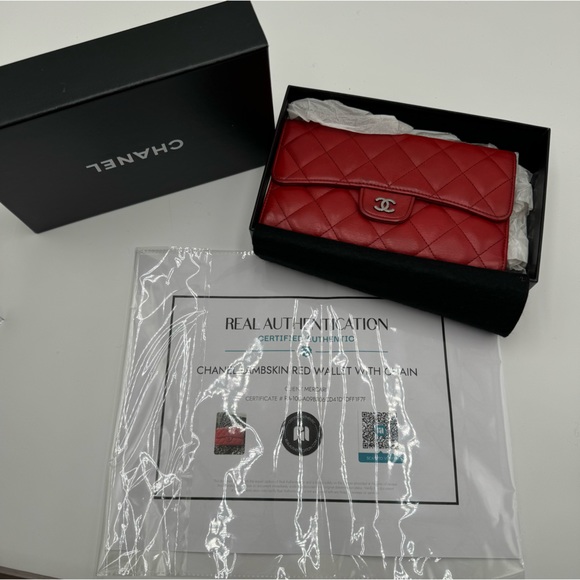 Chanel - Authentic - Lambskin Wallet - Red - Gorgeous with COA and Box - Picture 14 of 16